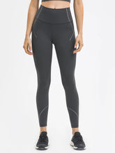 Load image into Gallery viewer, AMPLIFY LEGGING